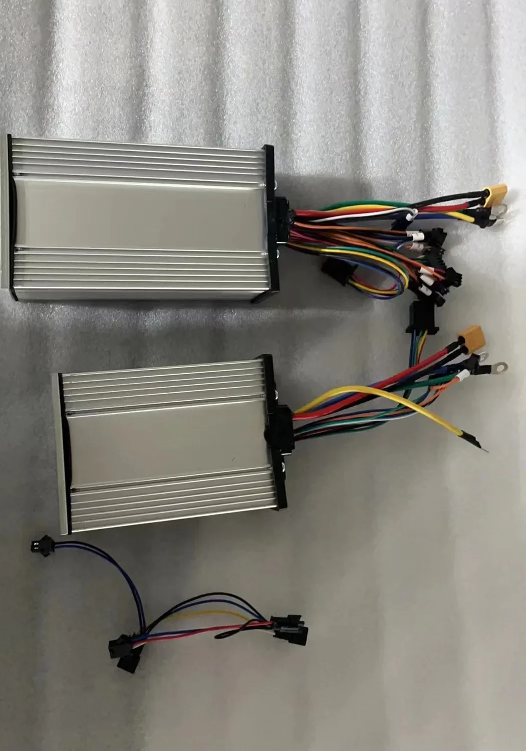Arwibon 60V 5600W Q06 Pro 60V  – 60V 5600W Dual Motor Electric Scooter Bewertung und Preis
